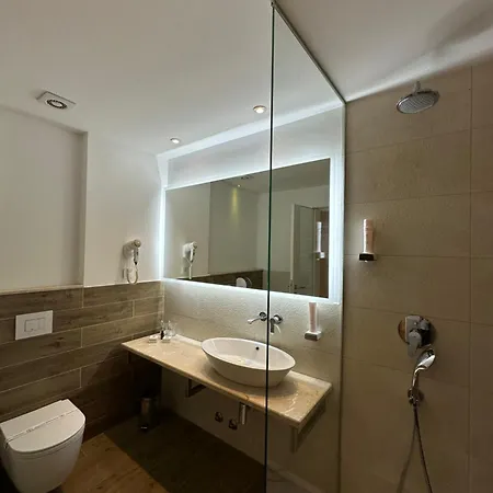 Hotel Nar 4*