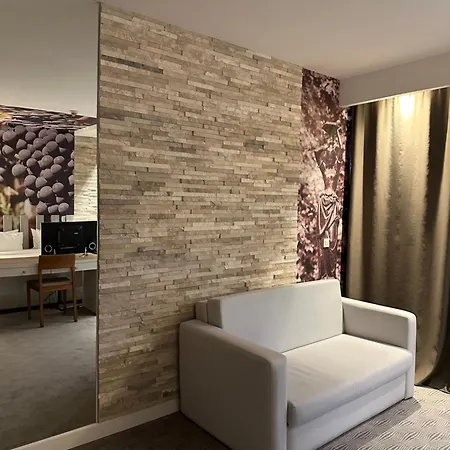 Nar Hotel 4*