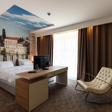 Nar Hotel 4*