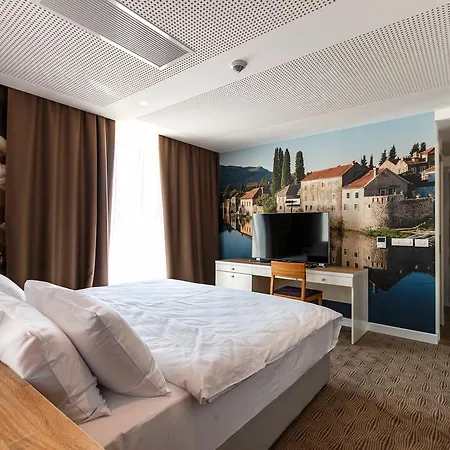 Otel Nar Trebin