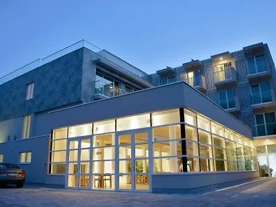 Otel Nar Trebin